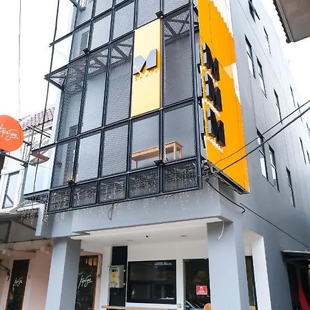 M Cabin Karawaci Binong Exterior photo
